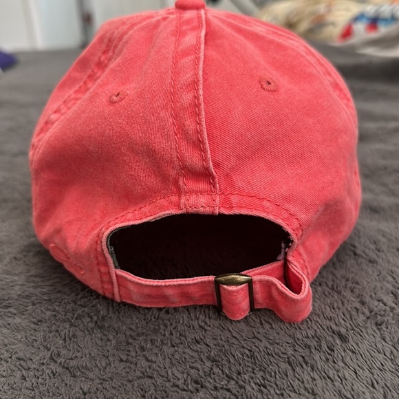 Salty Savage “Dad” Hat W/ Ponytail opening - Picture 4 of 5